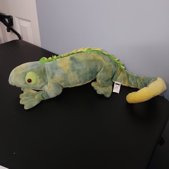 Kohl's Cares For Kids Green/Yellow Iguana Reptile Plush Stuffed Animal 21in - Picture 3 of 8